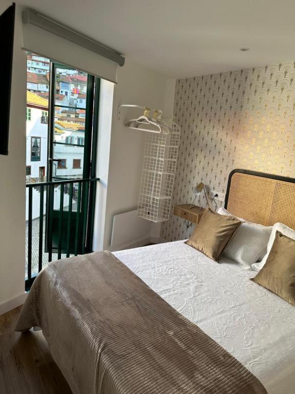 Apartamentos Urbanin II Plaza De San Pedro Cudillero Exteriör bild