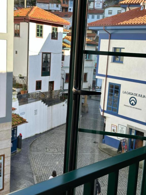 Apartamentos Urbanin II Plaza De San Pedro Cudillero Exteriör bild